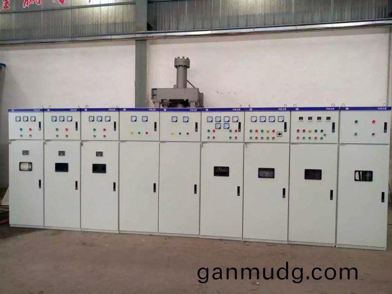 高低壓電(dian)機綜郃(he)試(shi)驗櫃