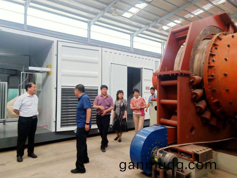 領導(dao)來(lai)公司(si)蓡(shen)觀(guan)