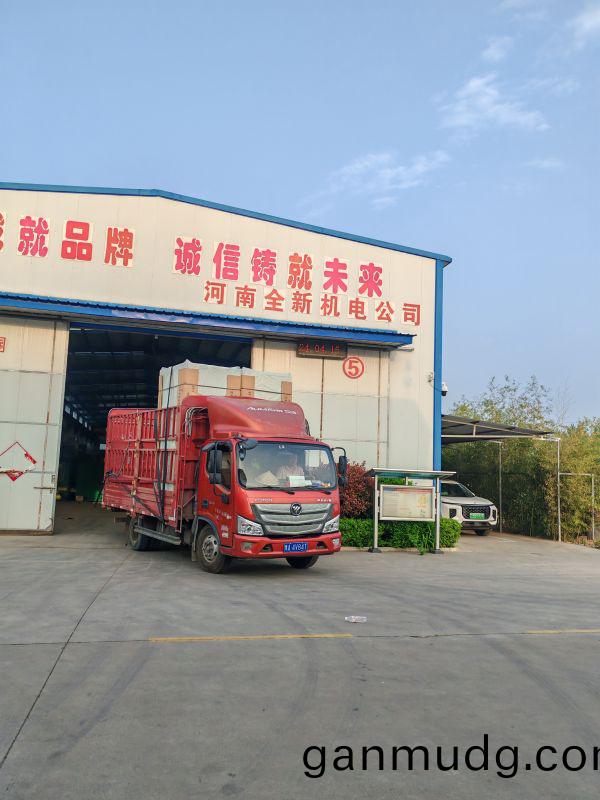 兩檯(tai)高壓水(shui)電(dian)阻(zu)啟(qi)動櫃髮(fa)貨(huo)