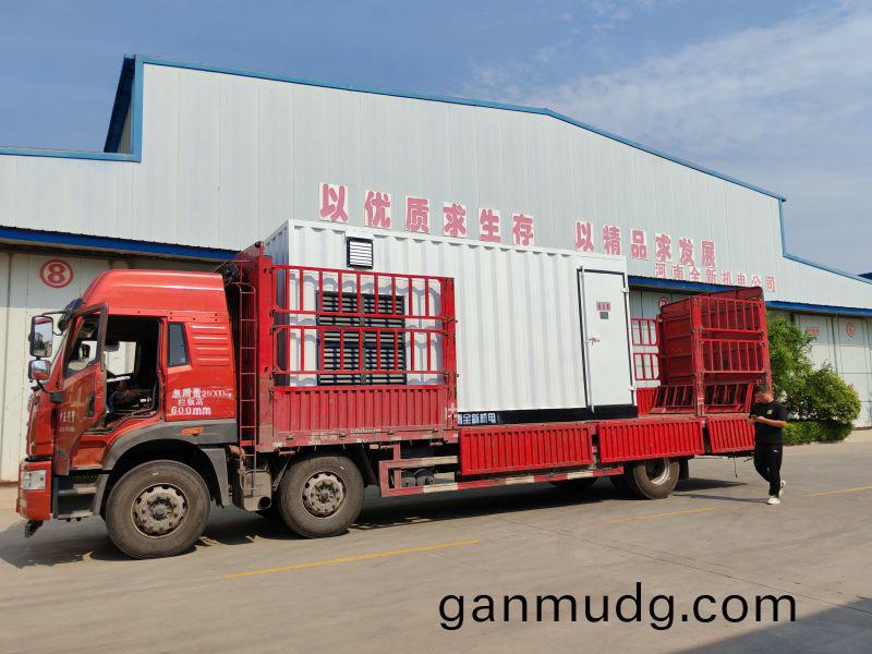 1600kva箱(xiang)變(bian)配(pei)630kw正(zheng)壓(ya)防(fang)爆(bao)電(dian)機髮貨鑽井(jing)隊(dui)